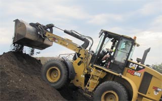 Train in Earthmoving with Accredited Earthmoving Training (AET)